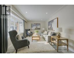 60 GILMOUR CRESCENT - 3