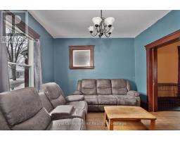 103 MOWAT STREET - 8