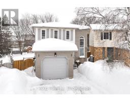 527-A ROSEMEADOW CRESCENT - 2