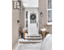 527-A ROSEMEADOW CRESCENT - 6