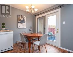26 DICKENS PLACE - 19