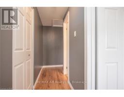 26 DICKENS PLACE - 34