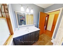 26 MAIN STREET S - 23