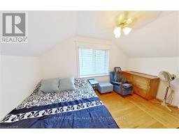 26 MAIN STREET S - 32