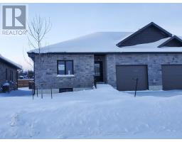 272 QUEEN STREET S - 1