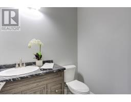 272 QUEEN STREET S - 23