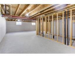 272 QUEEN STREET S - 27