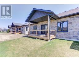 272 QUEEN STREET S - 37