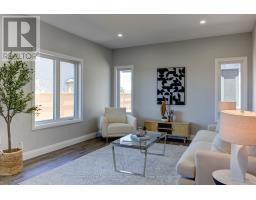 272 QUEEN STREET S - 7