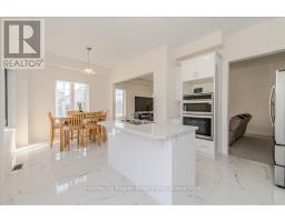 35 HITCHMAN STREET E - 15
