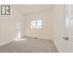 35 HITCHMAN STREET E - 34