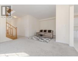 35 HITCHMAN STREET E - 8