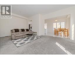35 HITCHMAN STREET E - 9