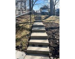 230 QUEEN STREET E - 28