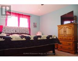 161 BROCK STREET - 24