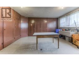 15 FLORAL CRESCENT - 16