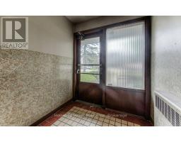 15 FLORAL CRESCENT - 22
