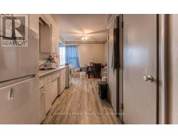 15 FLORAL CRESCENT - 36