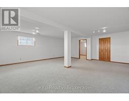 157 BRIARHILL DRIVE - 41