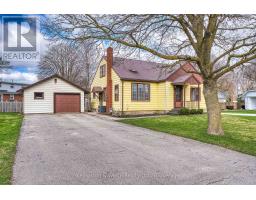 11 CHURCHILL DRIVE - 1