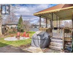 11 CHURCHILL DRIVE - 9