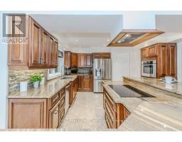667 BURNETT AVENUE - 13