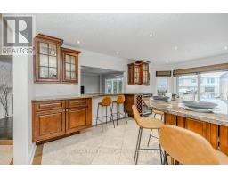 667 BURNETT AVENUE - 14