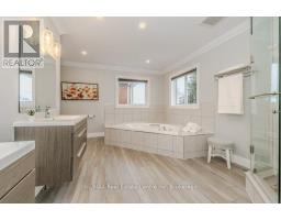 667 BURNETT AVENUE - 22