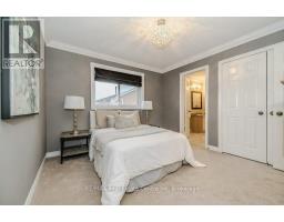 667 BURNETT AVENUE - 27