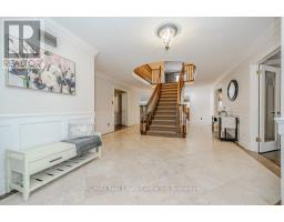 667 BURNETT AVENUE - 3