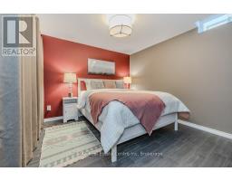 667 BURNETT AVENUE - 33