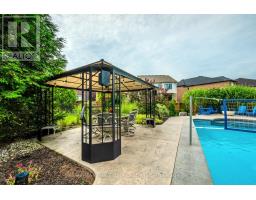 667 BURNETT AVENUE - 38