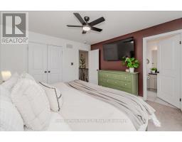 23 - 100 CHESTER DRIVE - 32