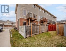 23 - 100 CHESTER DRIVE - 44