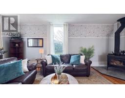 142 MAPLE STREET - 10