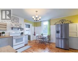 142 MAPLE STREET - 17