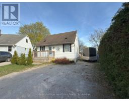 32 REGINA ROAD - 1