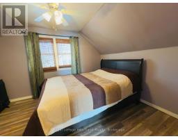 32 REGINA ROAD - 23