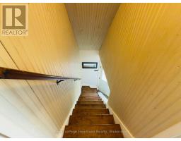 32 REGINA ROAD - 24