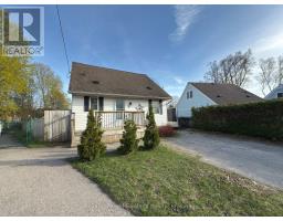 32 REGINA ROAD - 41