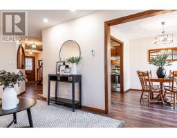 389 MAPLE AVENUE - 13
