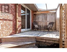 389 MAPLE AVENUE - 18