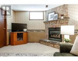389 MAPLE AVENUE - 43
