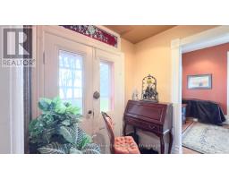 73399 LONDON ROAD - 23