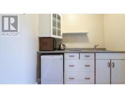 73399 LONDON ROAD - 42