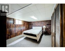 99 WOODSTOCK STREET N - 35
