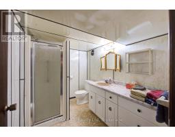 99 WOODSTOCK STREET N - 37