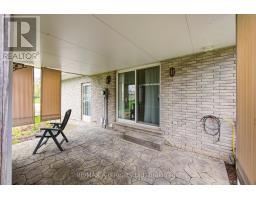 99 WOODSTOCK STREET N - 6