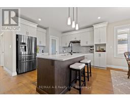 423 EMILY STREET - 10
