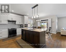 423 EMILY STREET - 8